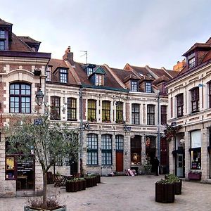 Lille Centre: 2Bed 2Bath Apartment!